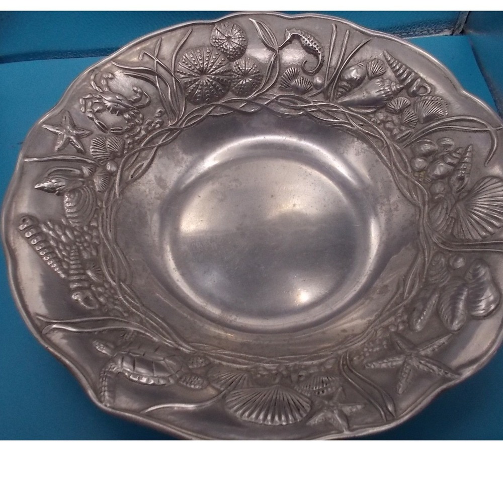 Wilton Armetale Seaside Pewter Bowl Shells Seahorse Turtle Crab 12 Inch